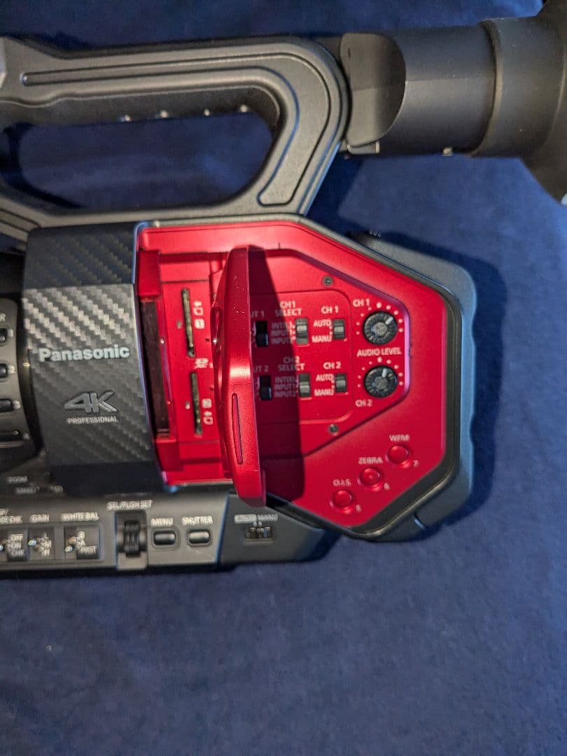 Panasonic AG-DVX200 LEICA 4Kビデオカメラ 本体