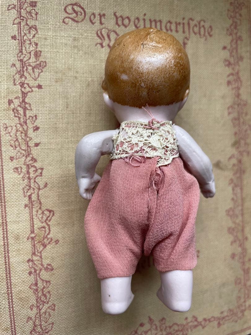 ヘルトヴィヒ　アンティークビスクドール