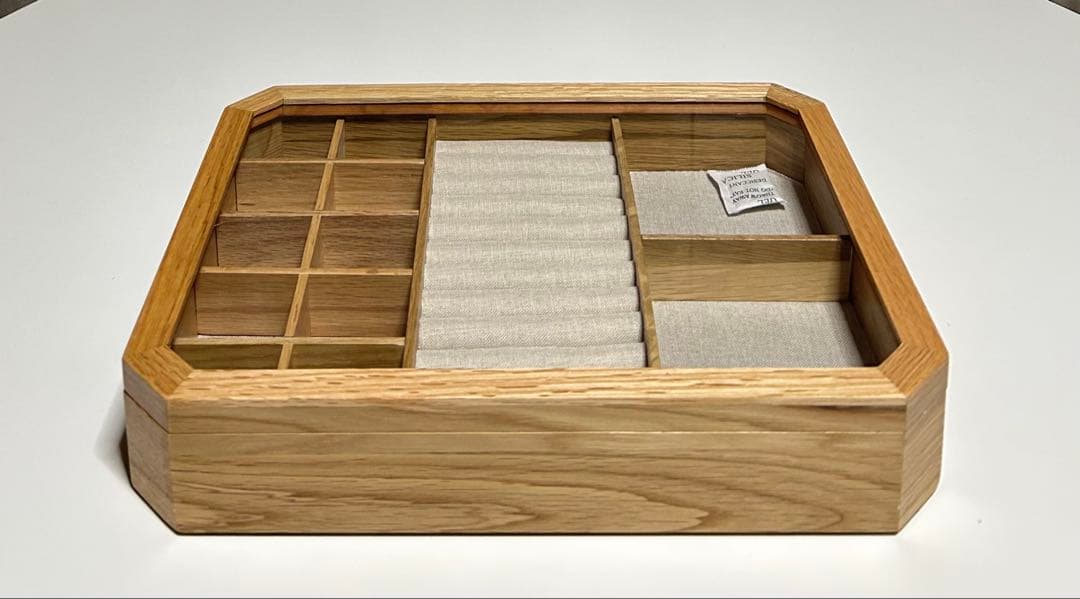 ZARA ウッドジュエリーボックス