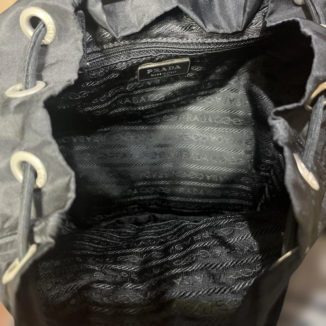 プラダ ブラックナイロンバックパック