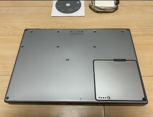 MacBook本体 PowerBook G4 550MHz 512Mb