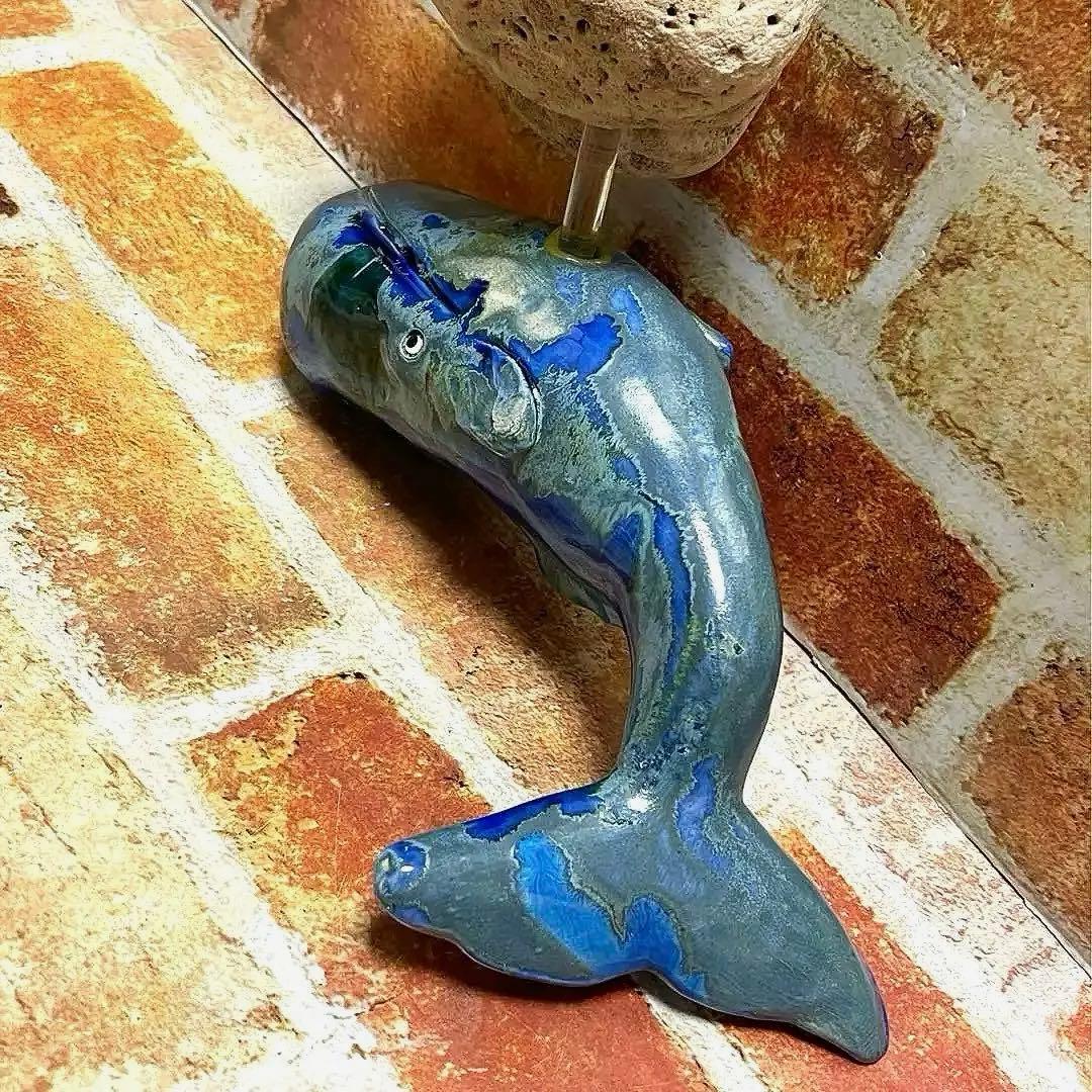 ハワイマウイ島クジラ置物