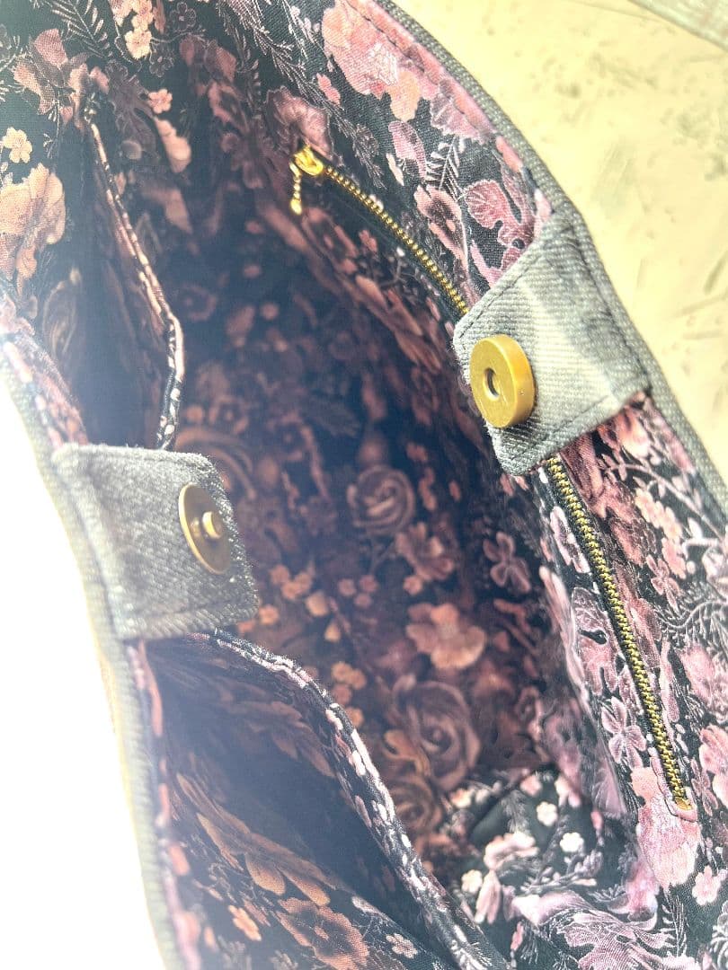 ※リクエスト品※ロラライハリス♡ブラックWデニム♡刺繍のショルダーバッグ