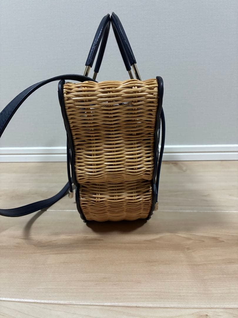 kate spade NEW YORK ケイトスペード　蝶々デザイン　かごバッグ