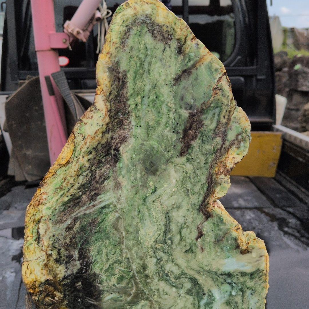 北海道産　日高翡翠　34キロ　庭石 石　鑑賞石　石材　庭　坪庭　翡翠