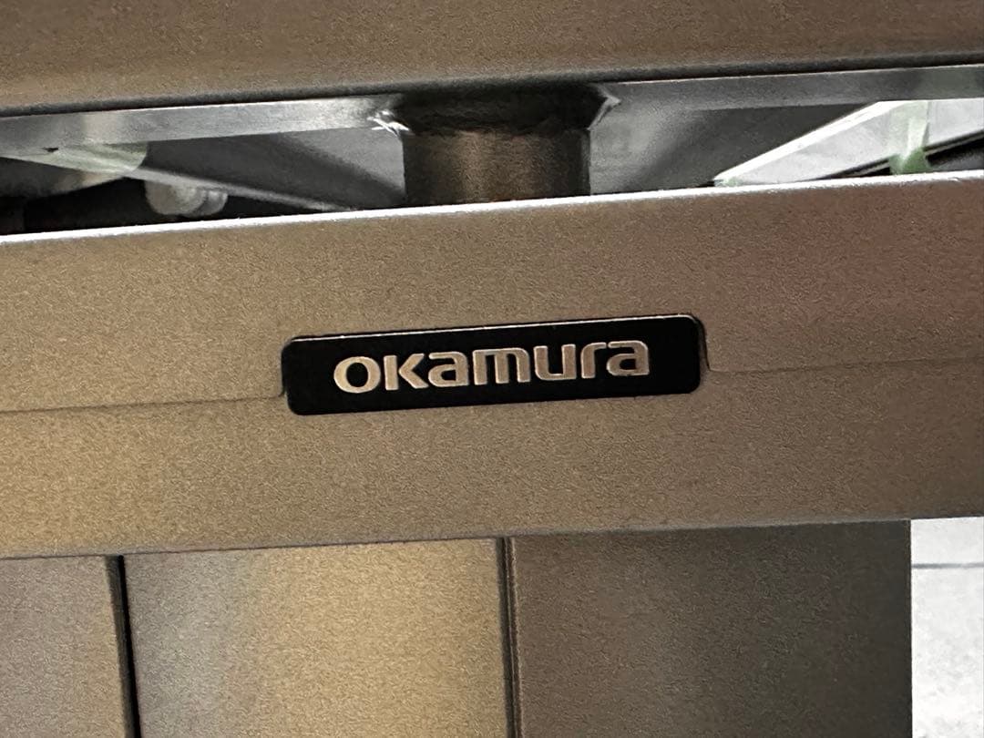 オカムラ cruise Cタイプデスク&サイドテーブルセット