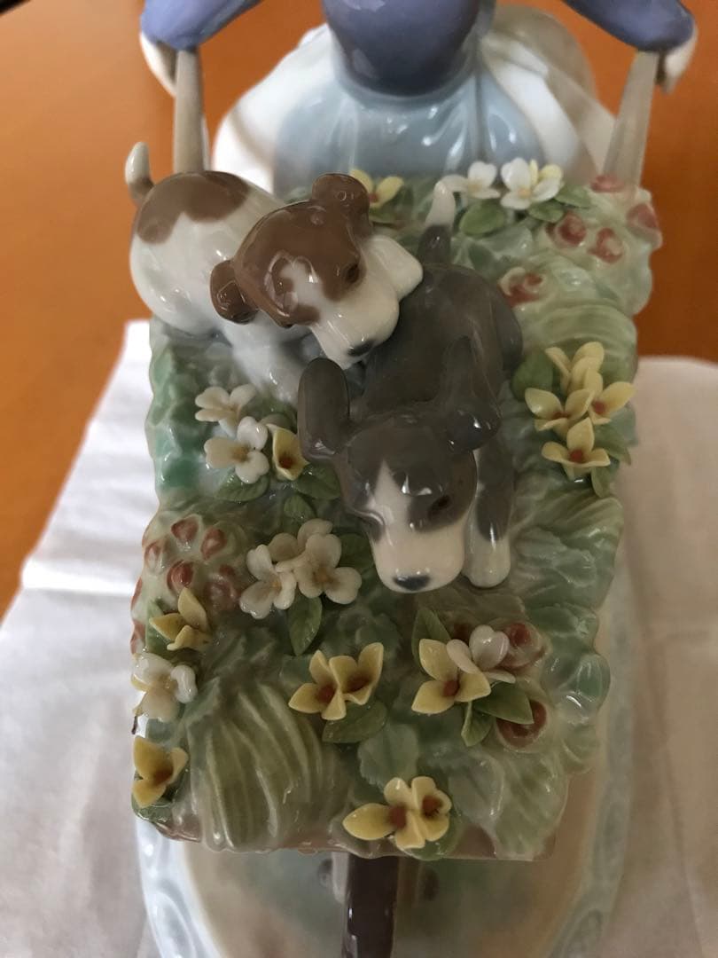 リヤドロ　人形　犬とお花　5460 訳あり