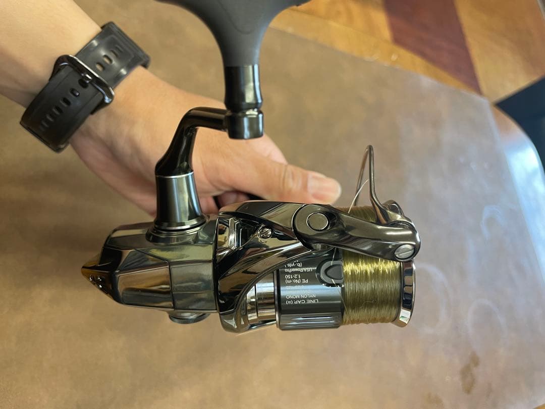 シマノ　22ステラ3000MHG 極美品　リール　サクラマス　シーバス　釣り