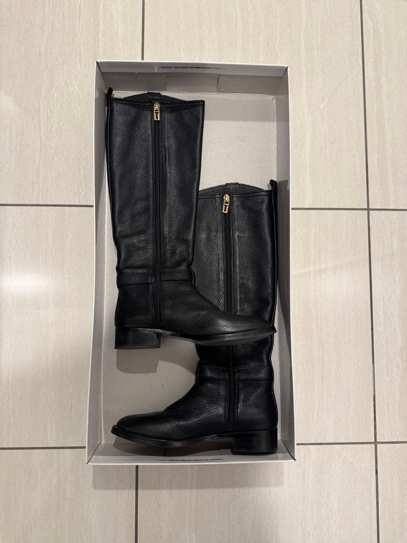 トリーバーチ　ブラックレザー ジッパーロングブーツ