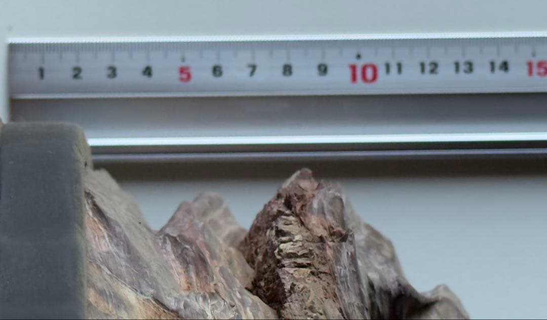 天然石 水石 紫色と茶色の岩