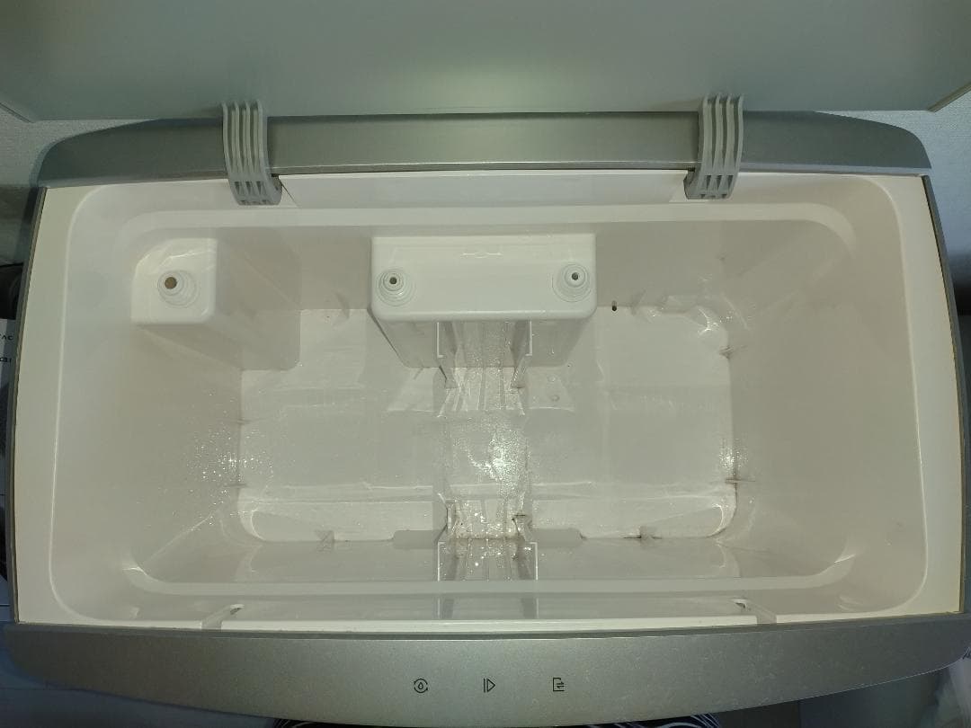 ECOVACS DEEBOT T10 OMNI　エコバックス　ロボット掃除機