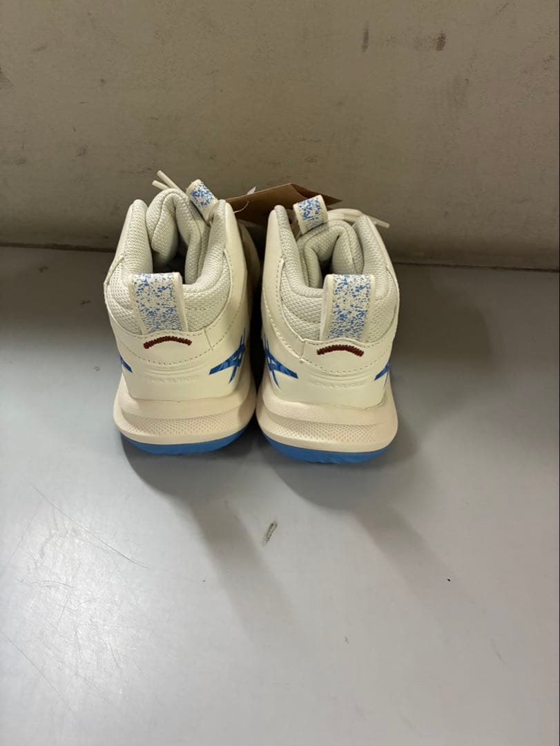 NOVA SURGE 3 GS 752カラー 22.0㎝