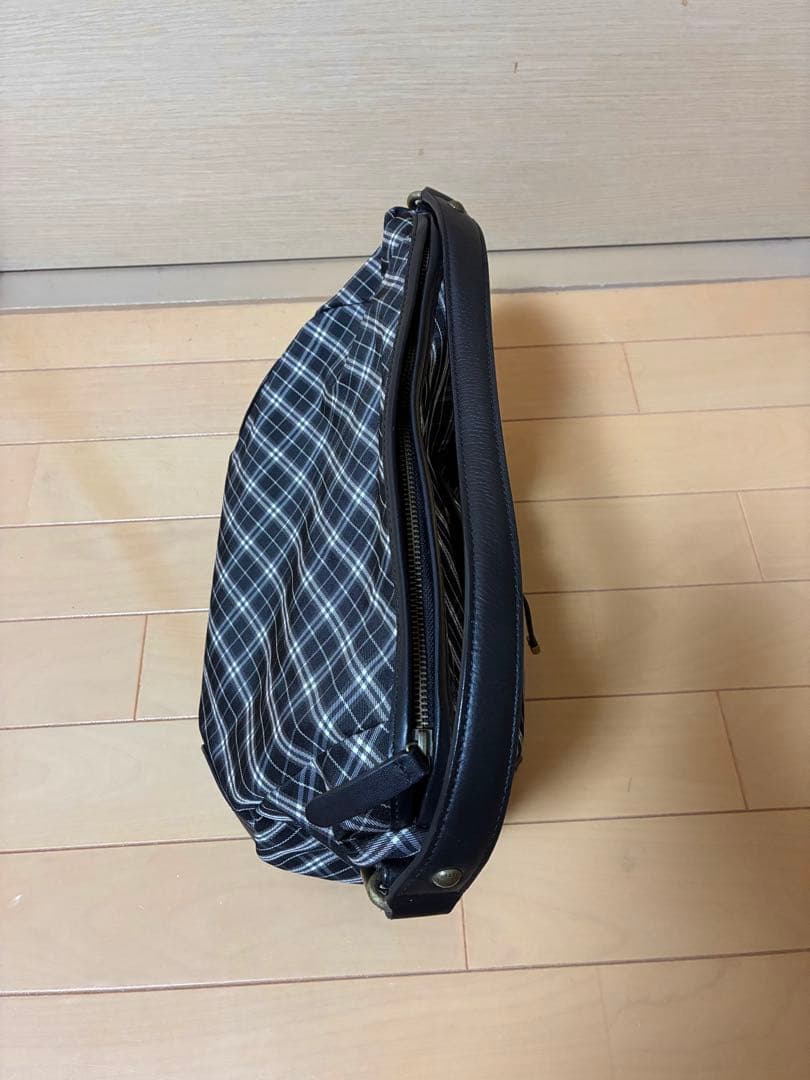 バーバリー　ショルダーバッグ　ブラックチェック