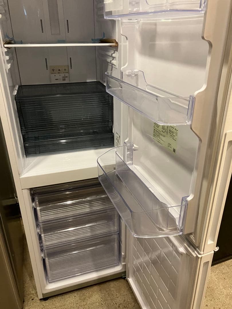 高年式　シャープ　SHARP　2024年製　冷蔵庫　310L