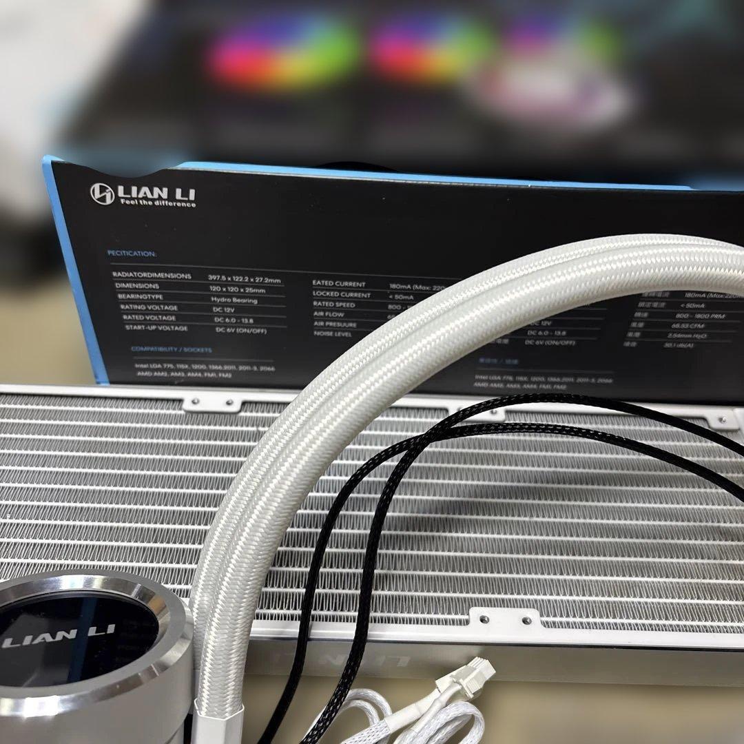 Lian Li GALAHAD AIO 360 RGB 水冷クーラー