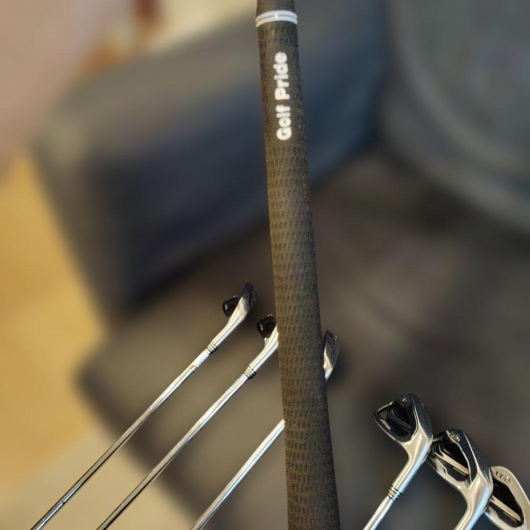 ゼクシオフォージド 2017 7本　MODUS3 DST 105 R