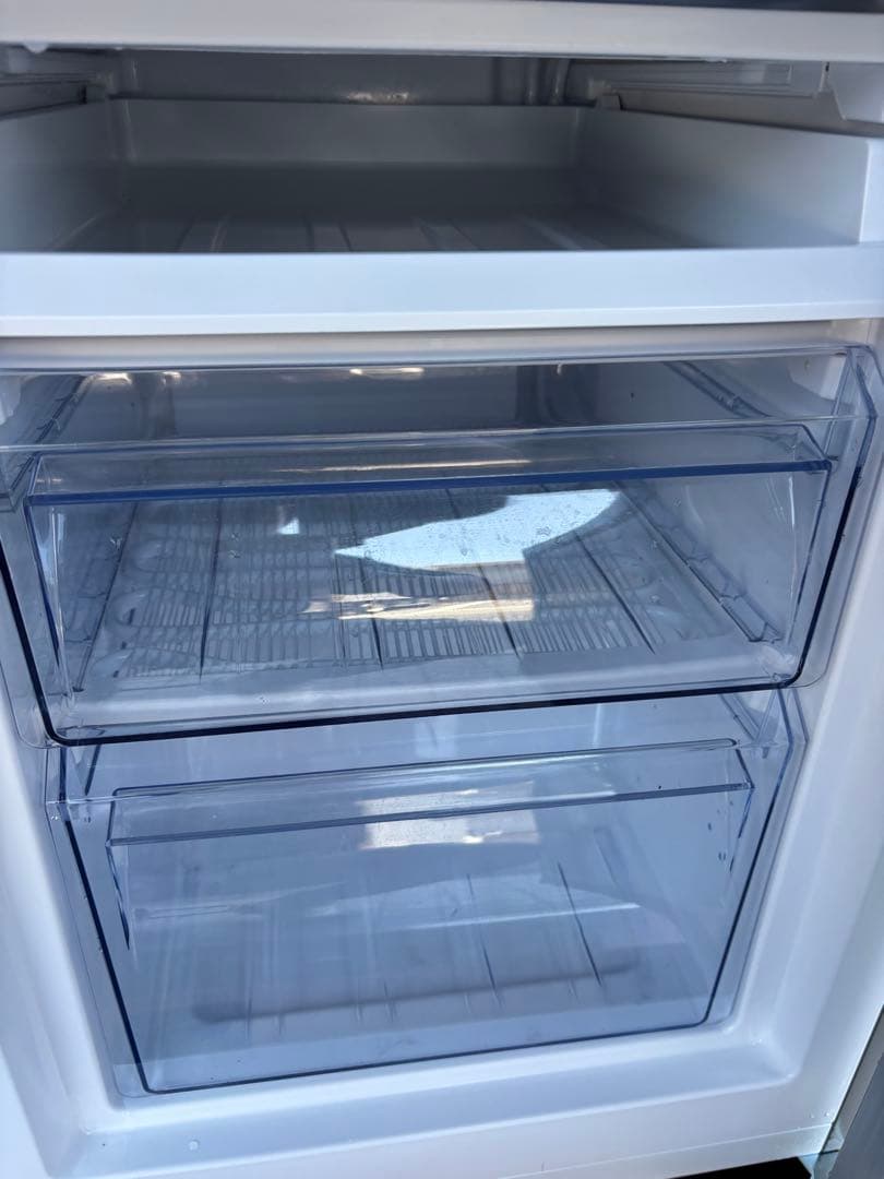 TCL 2023年製 2ドア冷蔵庫 173L 静音、省エネ設計 スリムサイズ