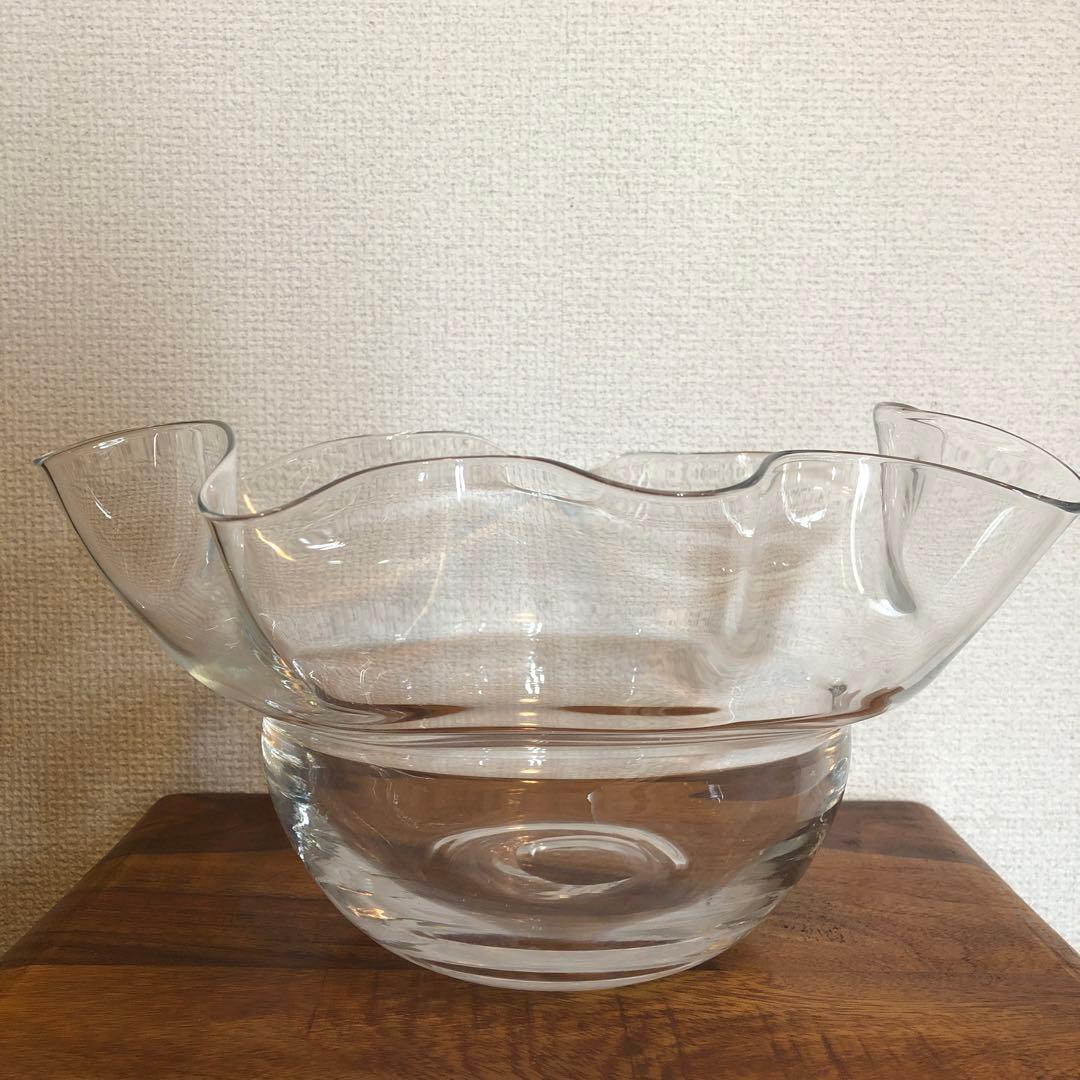 おしゃれなメダカ鉢　ガラス　フリル　透明