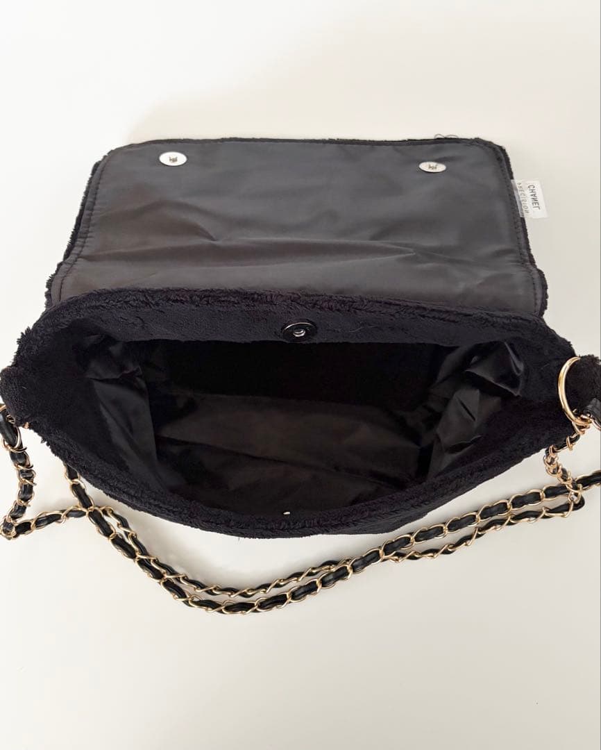 ノベルティ ショルダーバッグ　パイル生地　ロゴマーク　ブラック　シャネル　美品
