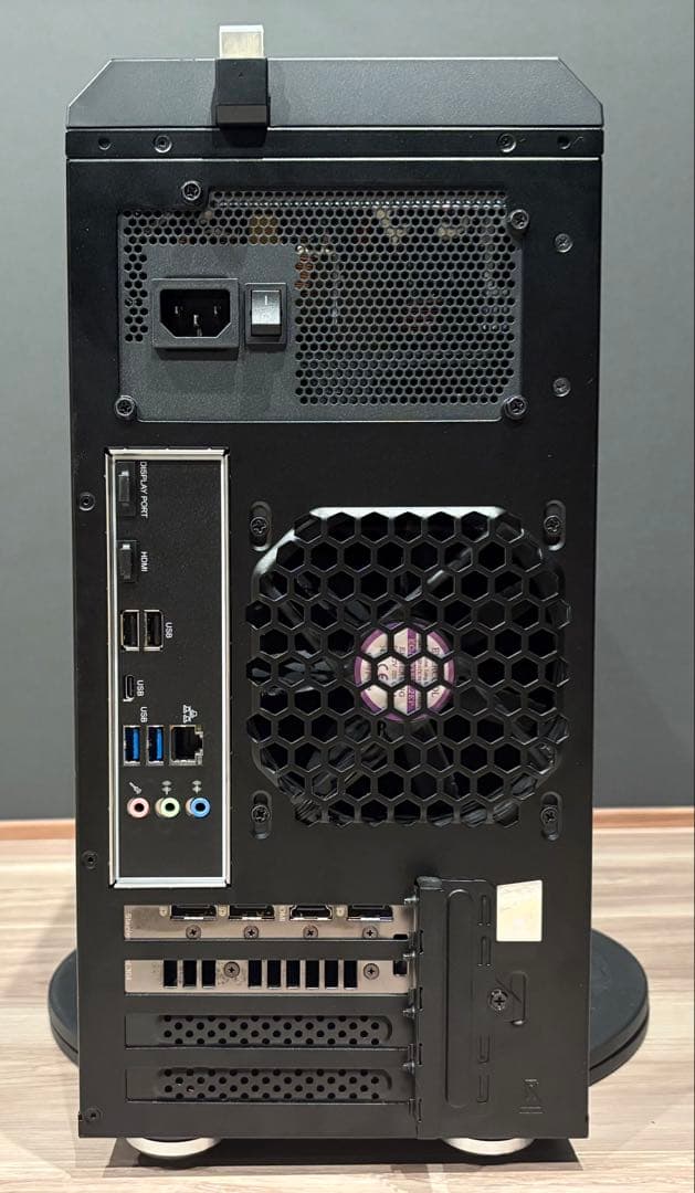 高性能　RTX4070　 ゲーミングpc i7 14700F　最新DDR5搭載！