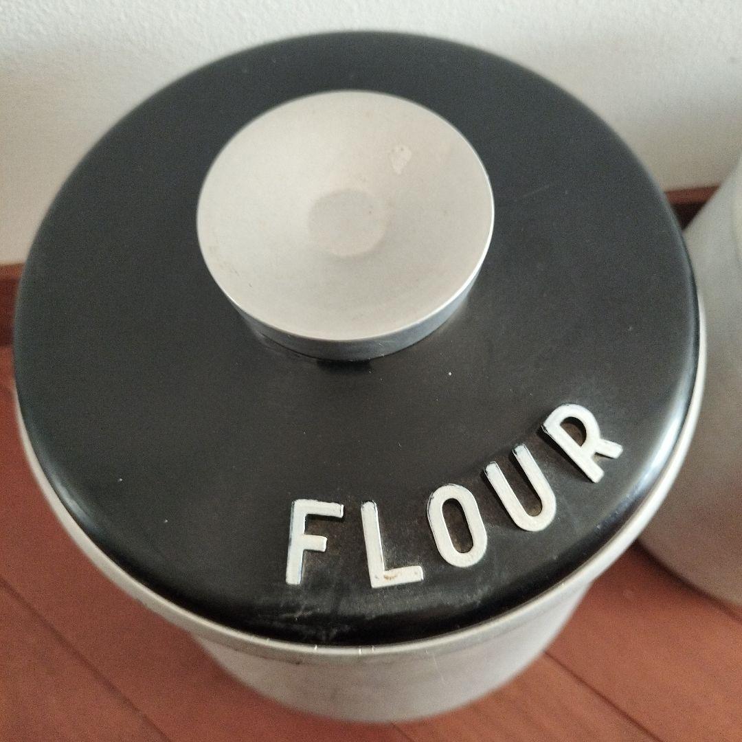 Kromex社製のキッチンキャニスターセット