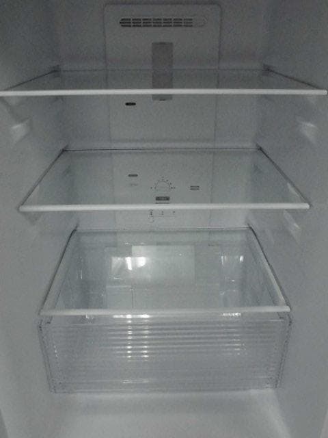 シャープ　ノンフロン冷凍冷蔵庫　SJ-D18GJ-W　2021年製　☆A5