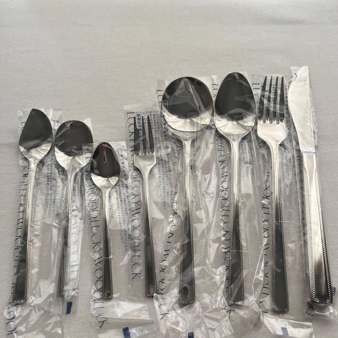 ラッキーウッド ロマンス 18-12 ディナーカトラリー スプーン フォーク