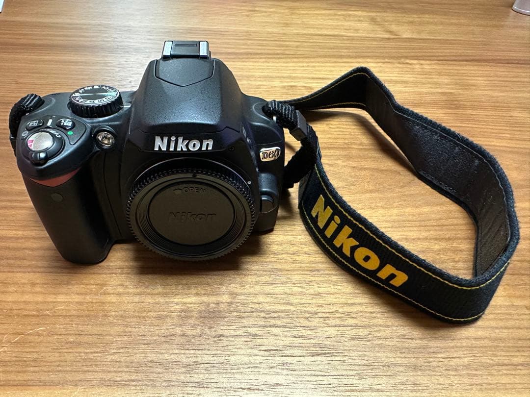 Nikon D60 デジタル一眼レフカメラ+シグマ18-200mm