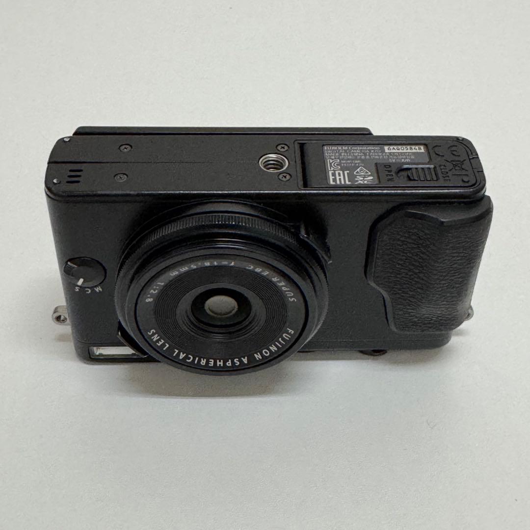 富士フイルム X70 black