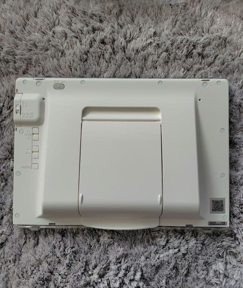 美品　Panasonic プライベートビエラ UN-10E8　10v型