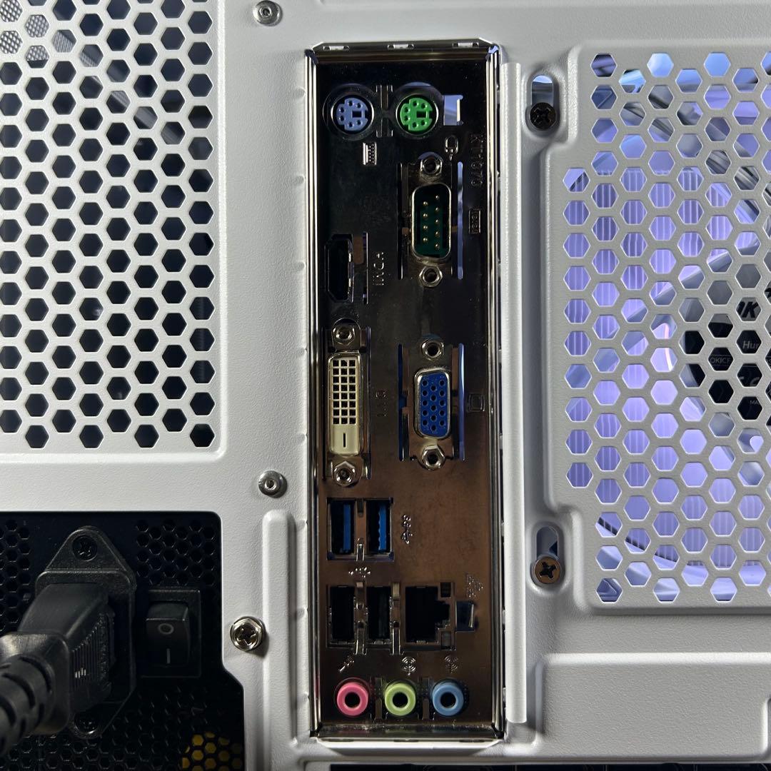 【特価価格】高性能 白 ゲーミングPC RTX3070 Windows11