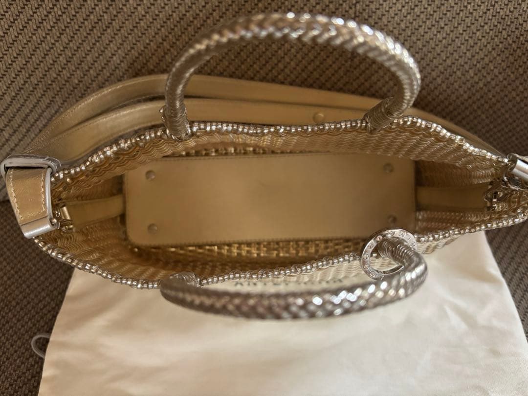 ANTEPRIMA ゴールドシルバー かごバッグ　イントレッチオ