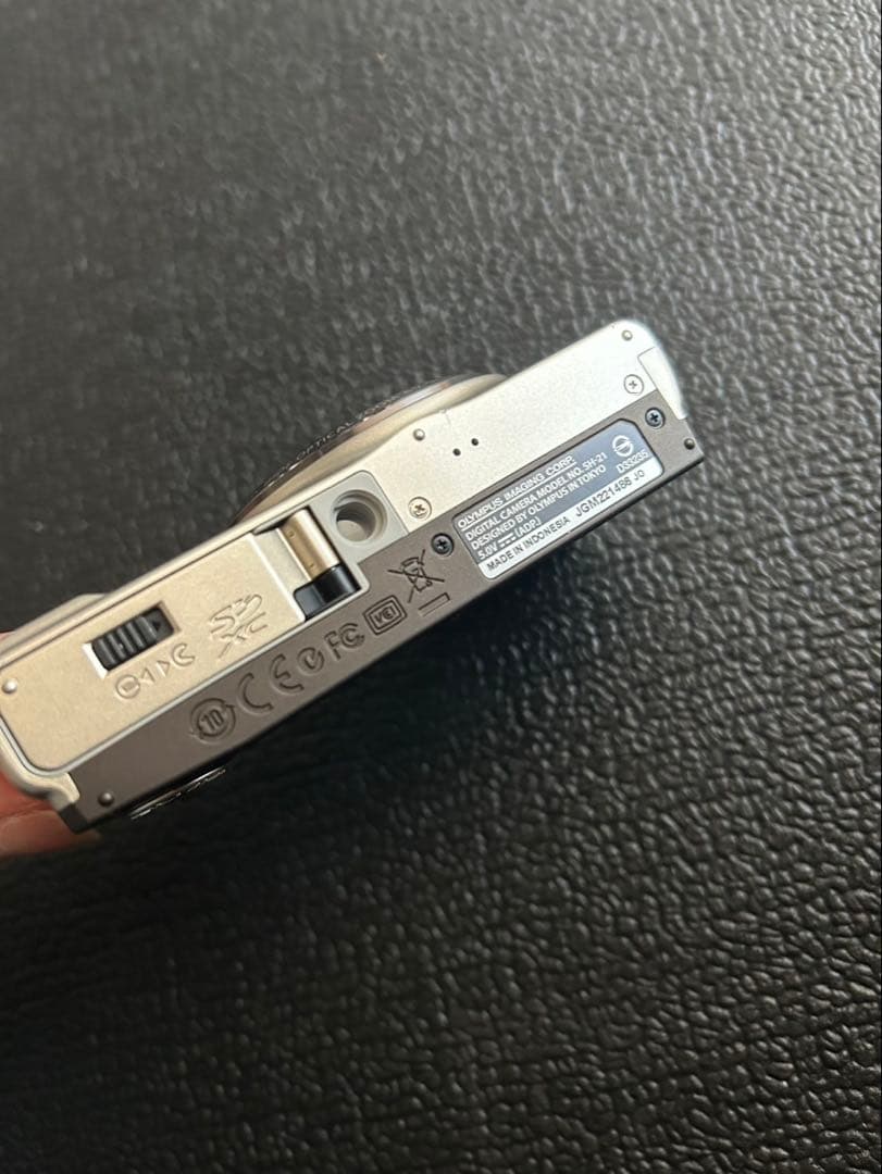 動作美品！付属品あり　オリンパス　デジタルカメラ　SH-21