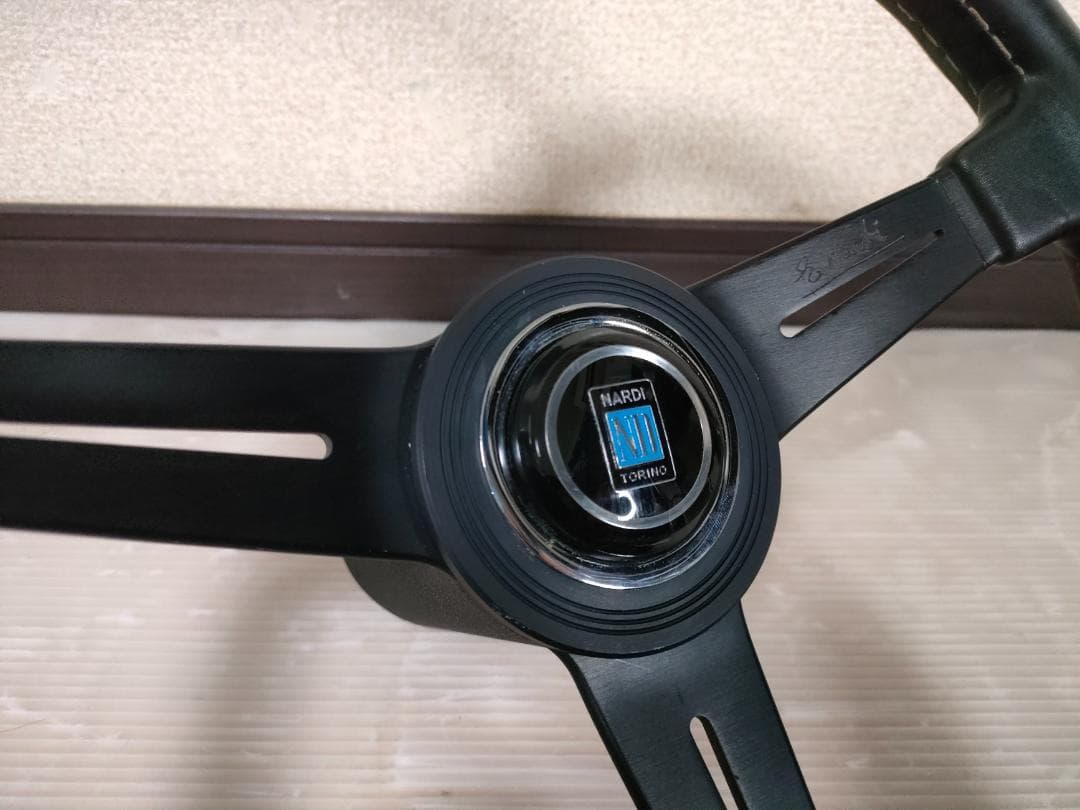 ナルディ/Nardi クラシック ステアリング 36cm/36φ ホーン付