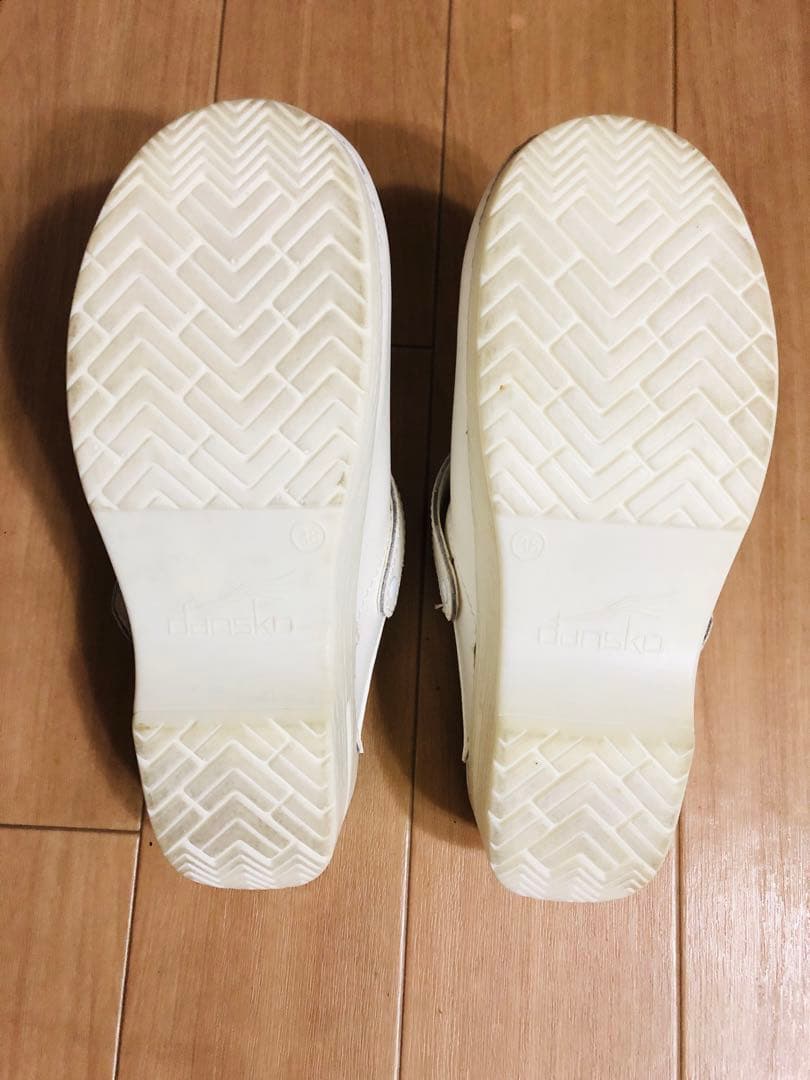 【極美品】Dansko ダンスコ ホワイト クロッグバックストラップ 元箱有