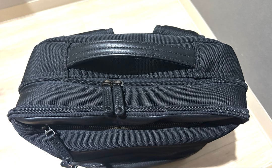 美品 ゼロハリバートン ビジネスバッグ リュック バックパック ブラック　訳アリ