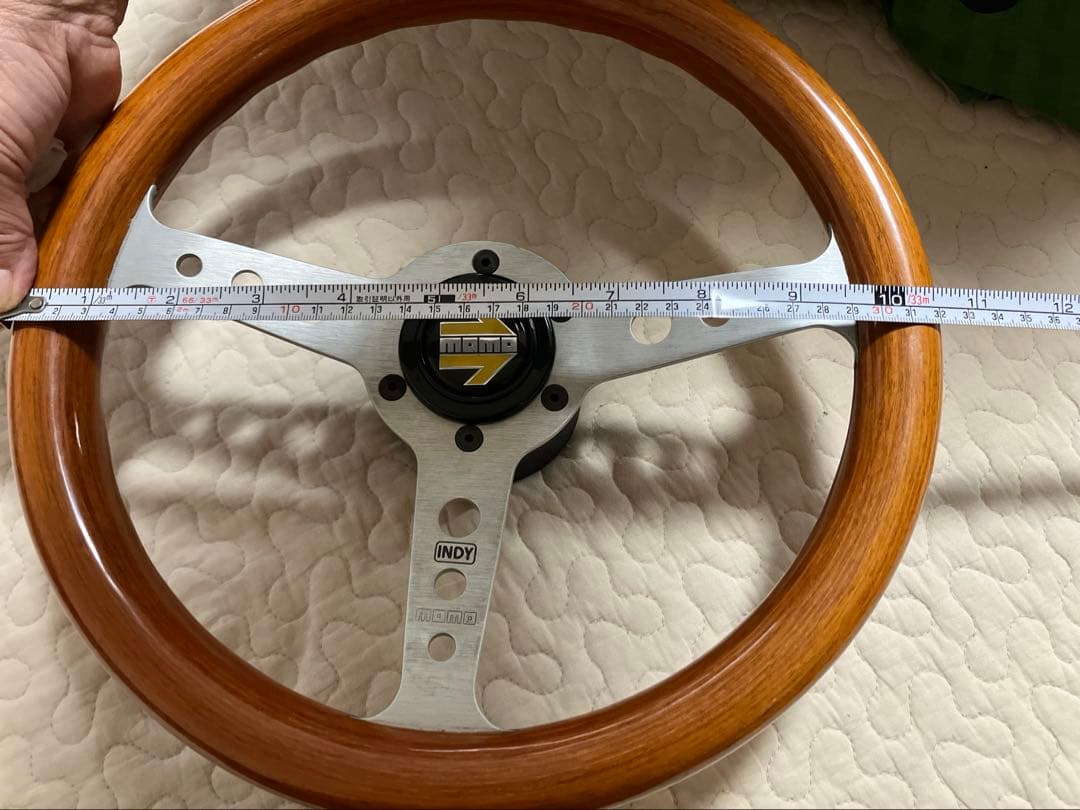 MOMO ステアリング　ハンドル