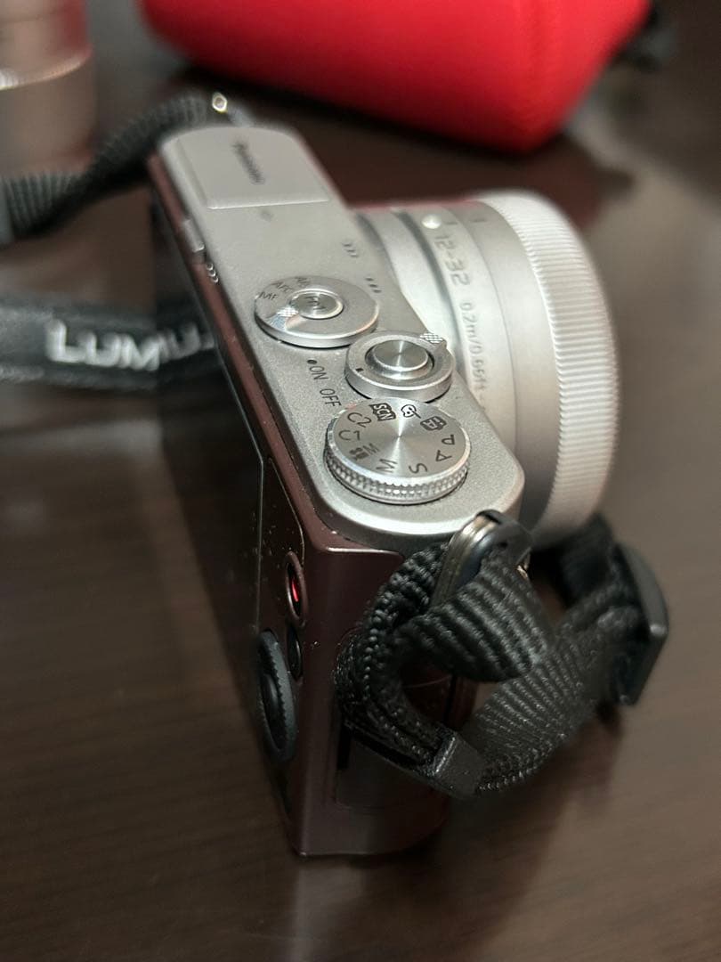 ミラーレス一眼 セットLUMIX DMC-GM1S＋LUMIXG42.5mm