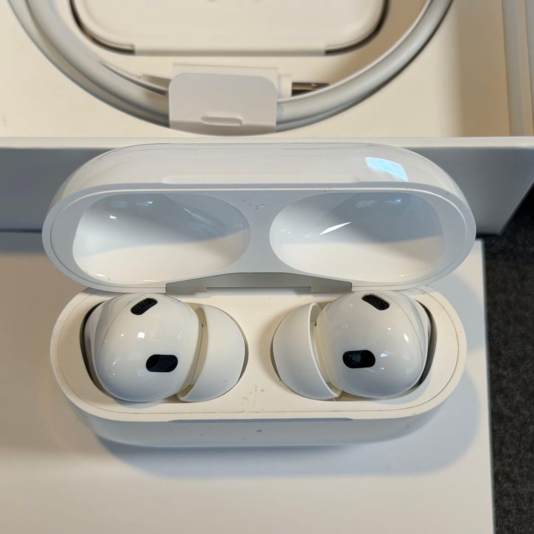 ［備品］Air pods pro 第二世代 MQD83J/A ライトニング