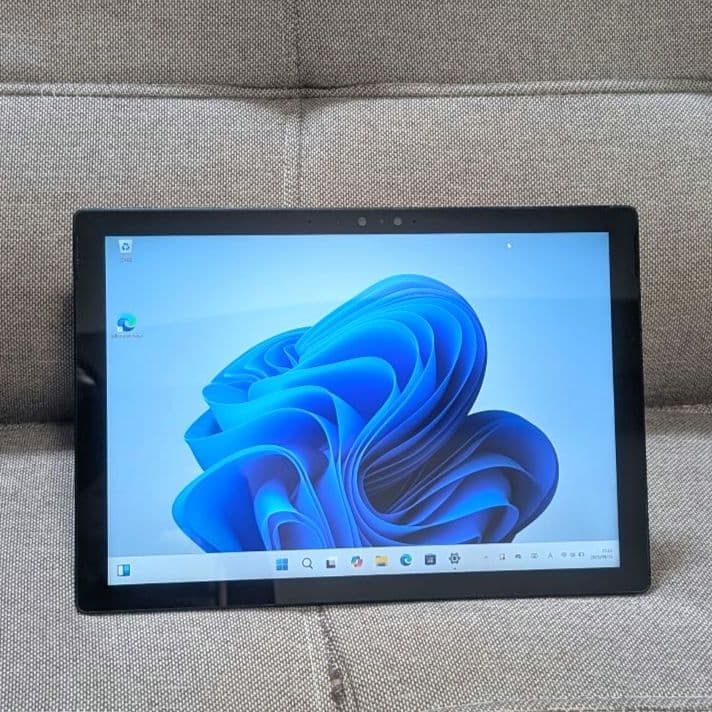 Surface Pro 7 Win11 Pro i5 8GB 256GB ⅵ