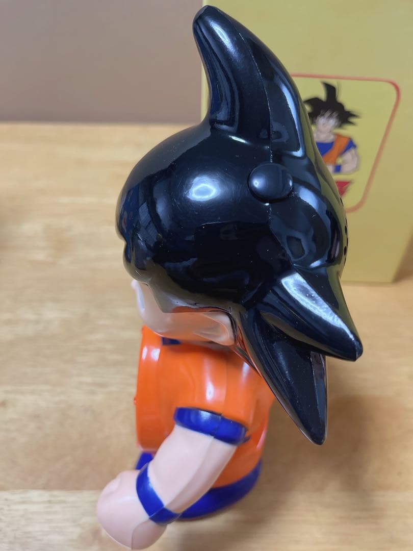 ドラゴンボール孫悟空 おしゃべり目覚まし時計