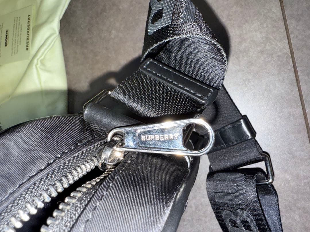 バーバリー　バッグ　ショルダー　BURBERRY