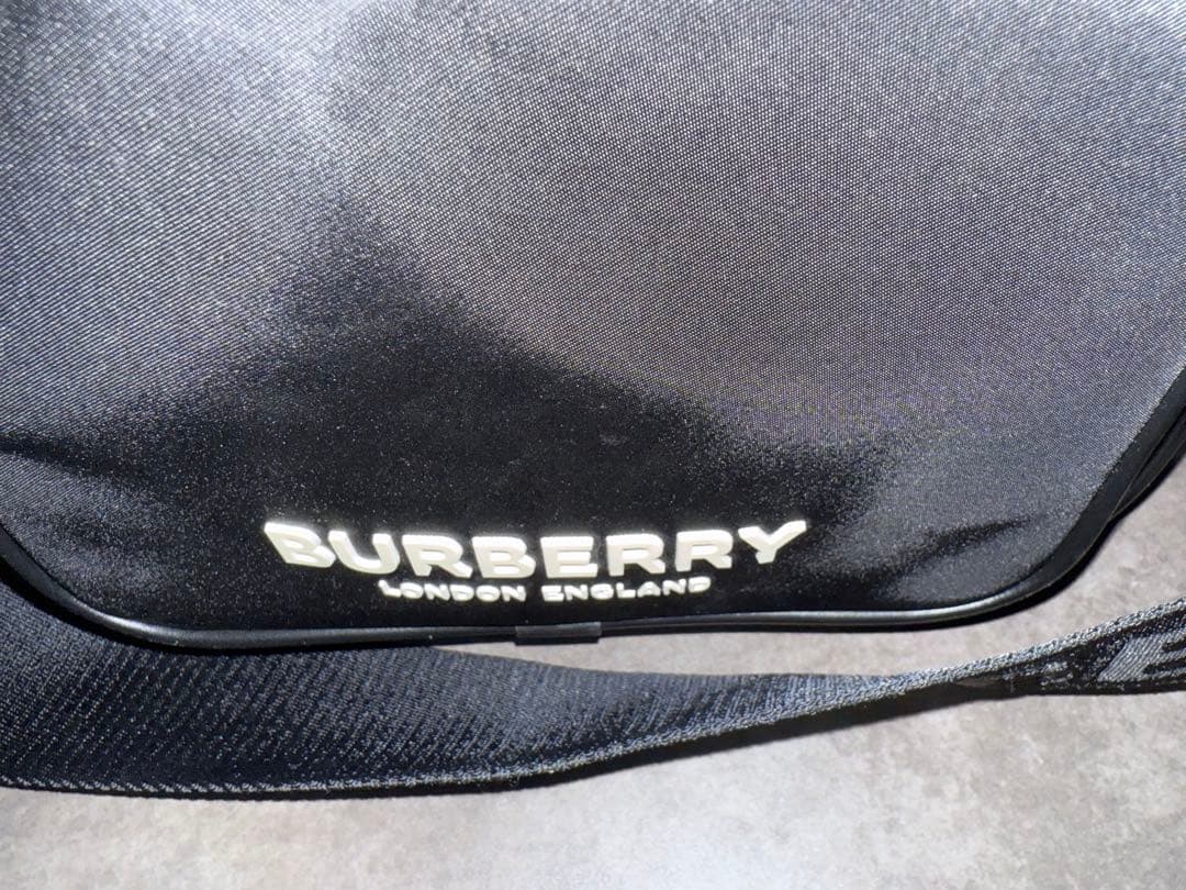 バーバリー　バッグ　ショルダー　BURBERRY