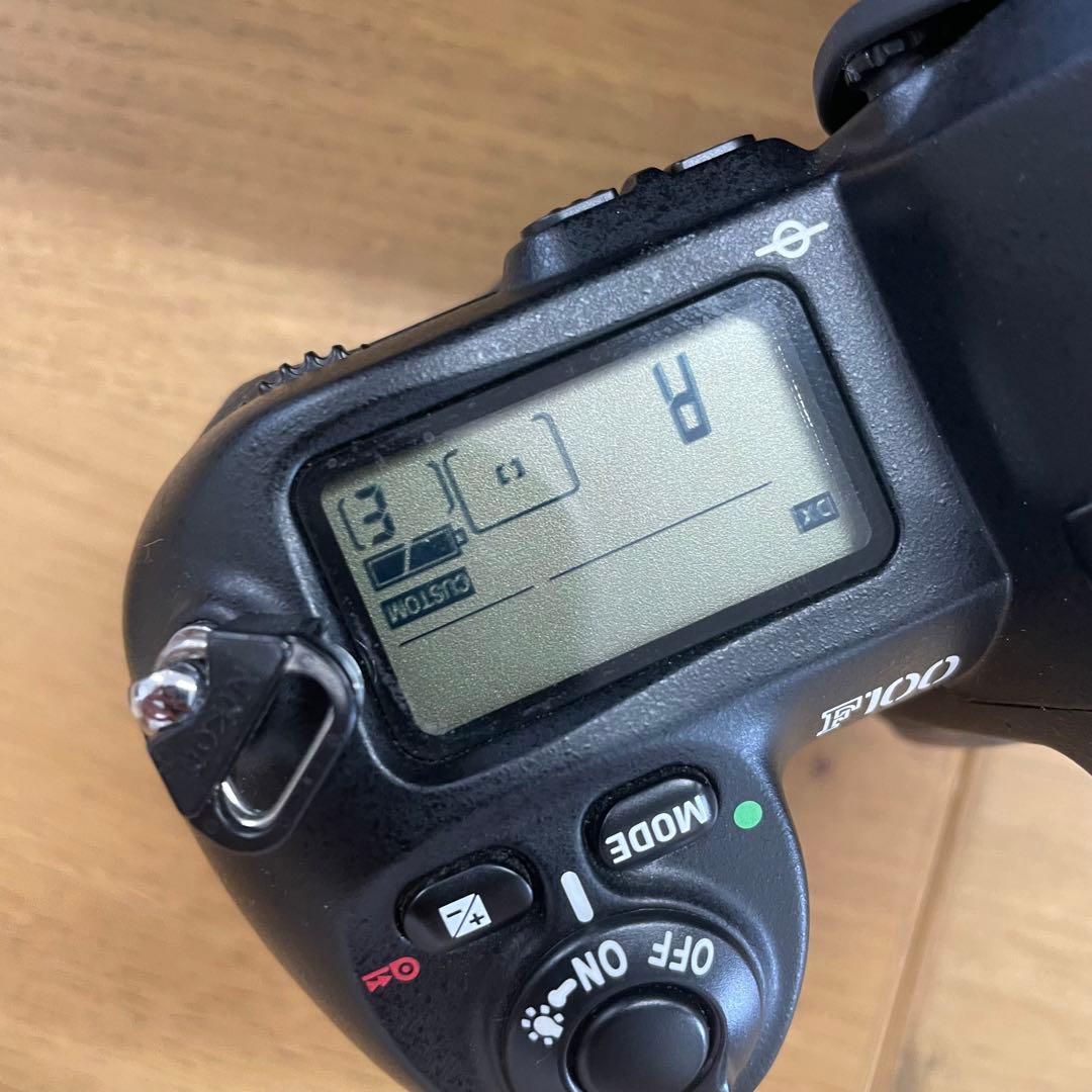Nikon F100 ボディ 一眼レフ フィルムカメラ
