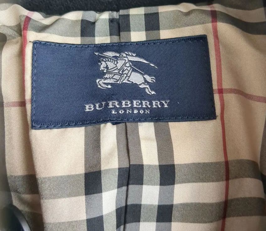 バーバリーロンドンウールPコート黒　ノバチェック　M