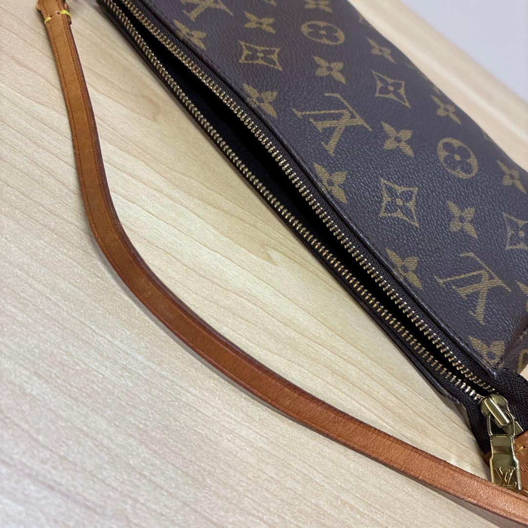 ルイヴィトン　モノグラム　アクセサリーポーチ　ミニバッグ　アクセソワール