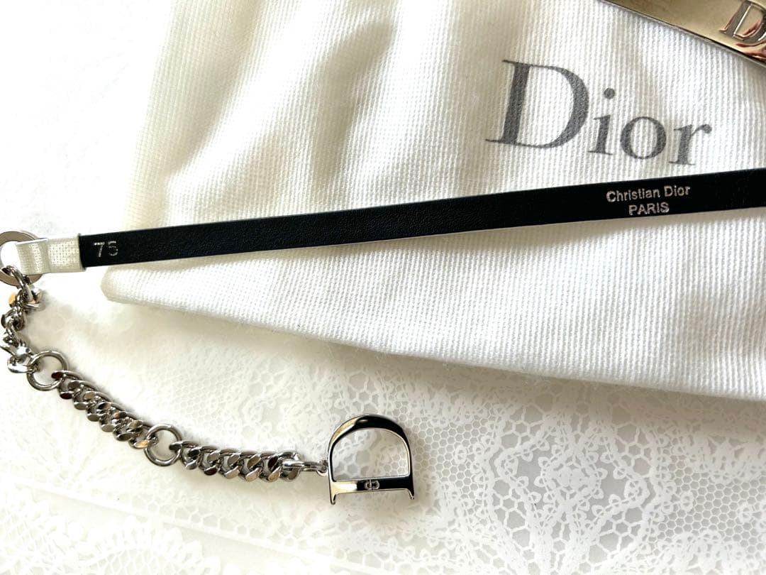 d*7様 Christian Dior ホワイト　チェーンベルト