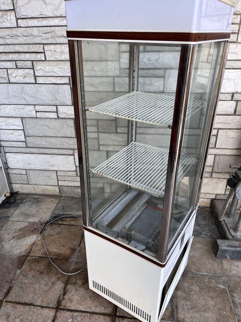 4面ガラスショーケース　ガラス扉冷蔵庫 ホワイト 2段棚　レトロ