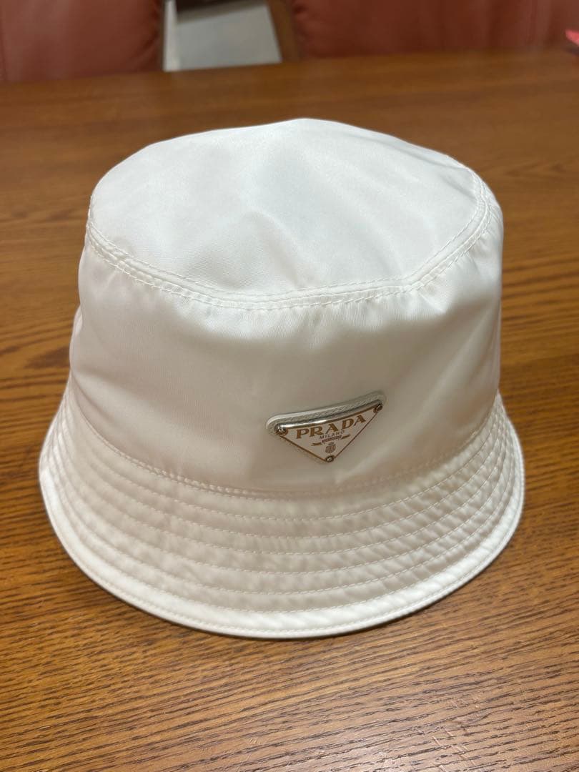 希少！PRADA ホワイト バケットハット　M