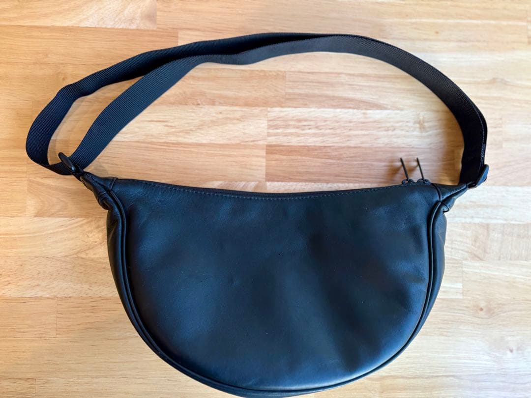 大山旬氏紹介 GLR レザー ファンクショナル ショルダーバッグ